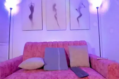 Juliana_Saenzz — Stripchat recorded stream screenshot (05 Sep 2025)