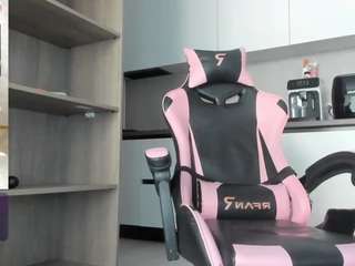 megan-ros — Camsoda recorded stream image, 08.09.2025 04:30