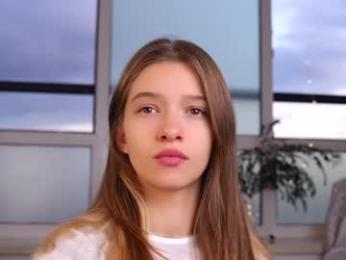 little_poetry — Chaturbate recorded stream image, 08.09.2025 15:50