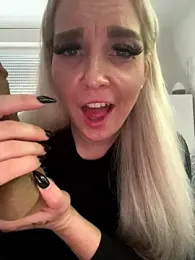 MIA-XXX — Stripchat recorded stream image, 11.09.2025 13:50
