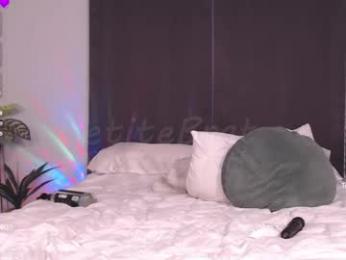 petitebrat — Chaturbate recorded stream screenshot (12 Sep 2025)