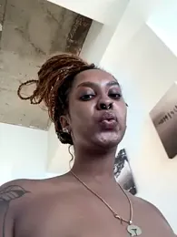 Your_Paris — Stripchat recorded stream image, 13.09.2025 13:40