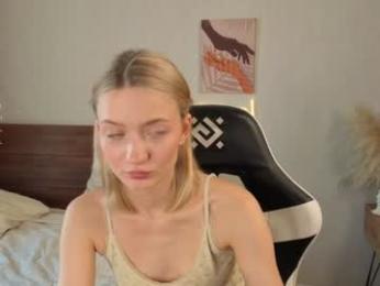 minnietammy — Chaturbate recorded stream image, 15.09.2025 01:00
