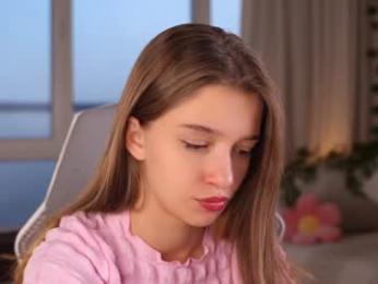 little_poetry — Chaturbate recorded stream image, 16.09.2025 15:40