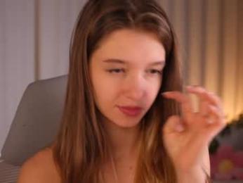 little_poetry — Chaturbate recorded stream image, 16.09.2025 15:40