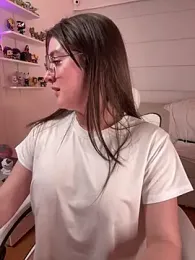 Sharon_07 — Stripchat recorded stream image, 17.09.2025 23:40