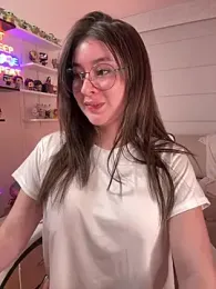 Sharon_07 — Stripchat recorded stream image, 17.09.2025 23:40