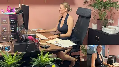 legsLONG — Stripchat recorded stream image, 19.09.2025 03:50