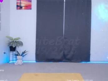petitebrat — Chaturbate recorded stream screenshot (21 Sep 2025)