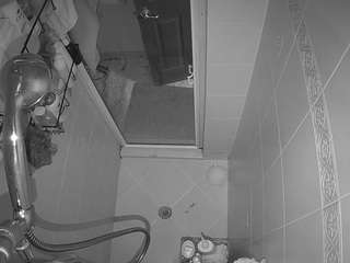 voyeurcam-baileybase-shower — Camsoda recorded stream image, 20.09.2025 13:00