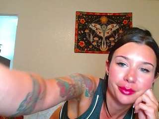 tighttinymilf — Camsoda recorded stream screenshot (22 Sep 2025)