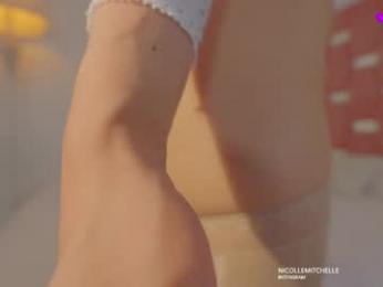 nicolle_mitchelle — Chaturbate recorded stream image, 22.09.2025 14:40