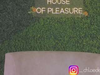 chloedee — Camsoda recorded stream image, 22.09.2025 12:00