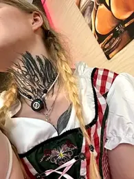 AriWild — Stripchat recorded stream image, 23.09.2025 08:00