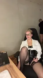 MrMrsRight — Stripchat recorded stream image, 25.09.2025 07:00