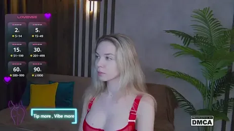 Holl1Would — Stripchat recorded stream screenshot (27 Jan 2025)