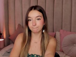 Mila Fiorela — Flirt4free recorded stream screenshot (17 Feb 2025)