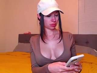 tighttinymilf — Camsoda recorded stream screenshot (18 Feb 2025)