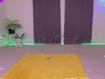 petitebrat — Chaturbate recorded stream screenshot (25 Sep 2025)