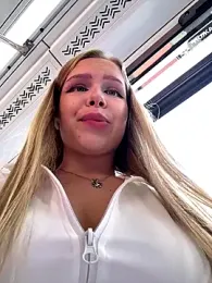 Liza_risky — Stripchat recorded stream image, 26.09.2025 11:40