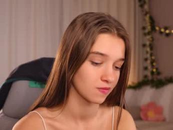 little_poetry — Chaturbate recorded stream image, 26.09.2025 15:10