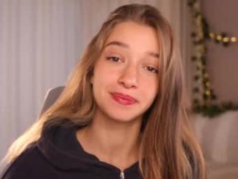 little_poetry — Chaturbate recorded stream image, 26.09.2025 15:10