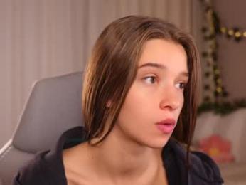 little_poetry — Chaturbate recorded stream image, 26.09.2025 15:10