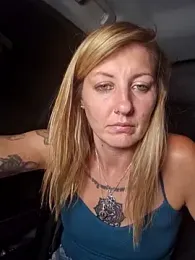 SheIsSomething — Stripchat recorded stream image, 27.09.2025 00:30