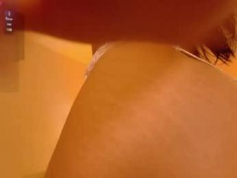 n_o_v_a — Chaturbate recorded stream screenshot (18 Feb 2025)