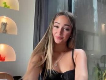luvlivvyy — Chaturbate recorded stream image, 30.09.2025 02:50