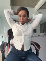 Your_Paris — Stripchat recorded stream image, 01.10.2025 14:00