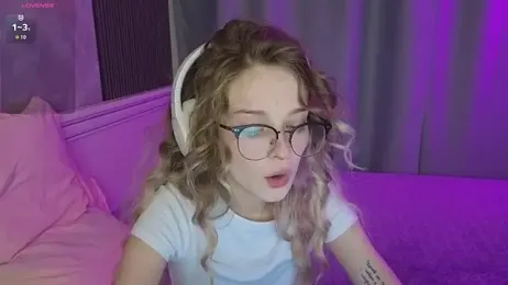 vialeta_baby — Stripchat recorded stream image, 01.10.2025 22:40