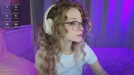 vialeta_baby — Stripchat recorded stream image, 01.10.2025 22:40