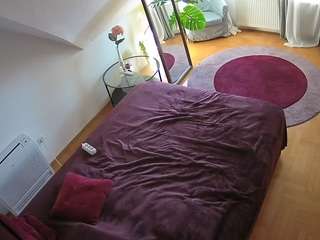 voyeurcam-julmodels-whitebed-4 — Camsoda recorded stream image, 02.10.2025 03:00