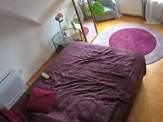 voyeurcam-julmodels-whitebed-4 — Camsoda recorded stream image, 02.10.2025 03:00
