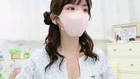-minami- — Stripchat recorded stream image, 02.10.2025 12:00