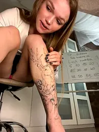 Porn_cornn — Stripchat recorded stream image, 02.10.2025 13:00