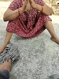 COUPLLE_VILLAGE — Stripchat recorded stream image, 19.02.2025 03:40