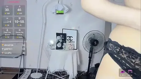 momo-5952 — Stripchat recorded stream image, 04.10.2025 12:30