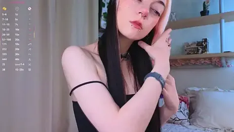 TristaRoht — Stripchat recorded stream screenshot (04 Oct 2025)