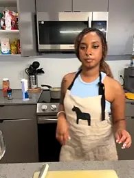 Your_Paris — Stripchat recorded stream image, 04.10.2025 20:40