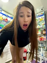 roouse — Stripchat recorded stream image, 04.10.2025 21:00