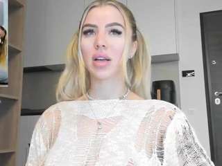 megan-ros — Camsoda recorded stream image, 19.02.2025 09:00