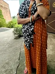 COUPLLE_VILLAGE — Stripchat recorded stream image, 06.10.2025 02:00