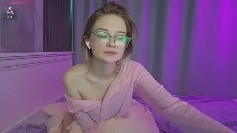 vialeta_baby — Stripchat recorded stream image, 06.10.2025 22:20