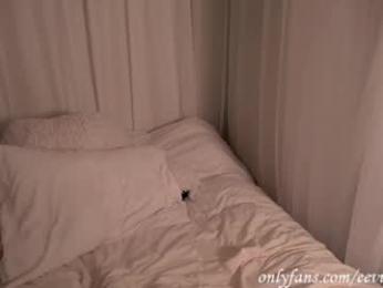 eevie_moon — Chaturbate recorded stream image, 07.10.2025 04:50