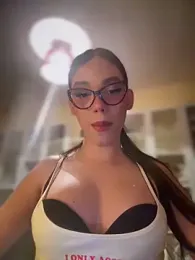 Carlita_cute — Stripchat recorded stream image, 07.10.2025 19:20