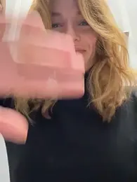 -AngelAri- — Stripchat recorded stream image, 07.10.2025 21:00