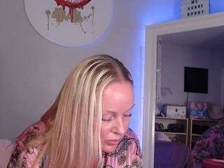 mshunnybunnyy — Camsoda recorded stream screenshot (08 Oct 2025)