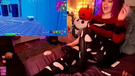 Angel-Lewd-Cake — Stripchat recorded stream screenshot (09 Oct 2025)